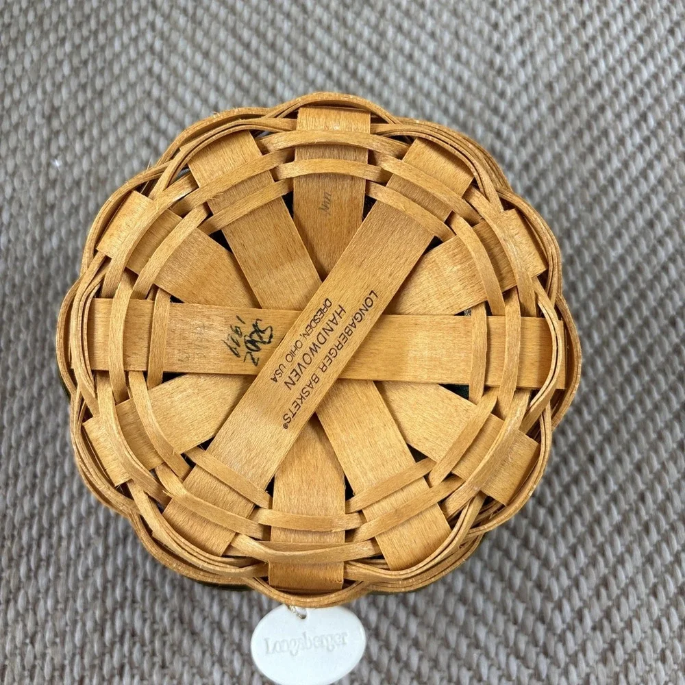 Longaberger 1999 Peppermint Tree Trimming Basket Liner Protector Hang Tag